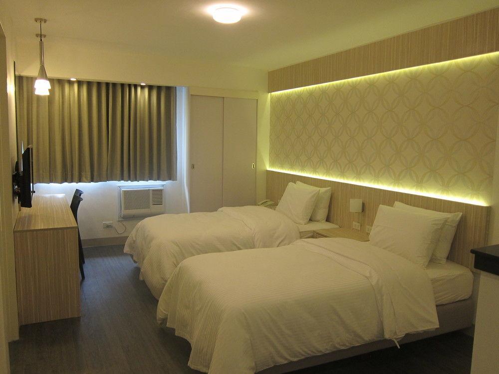 Hotel The Charter House Makati City Exterior foto