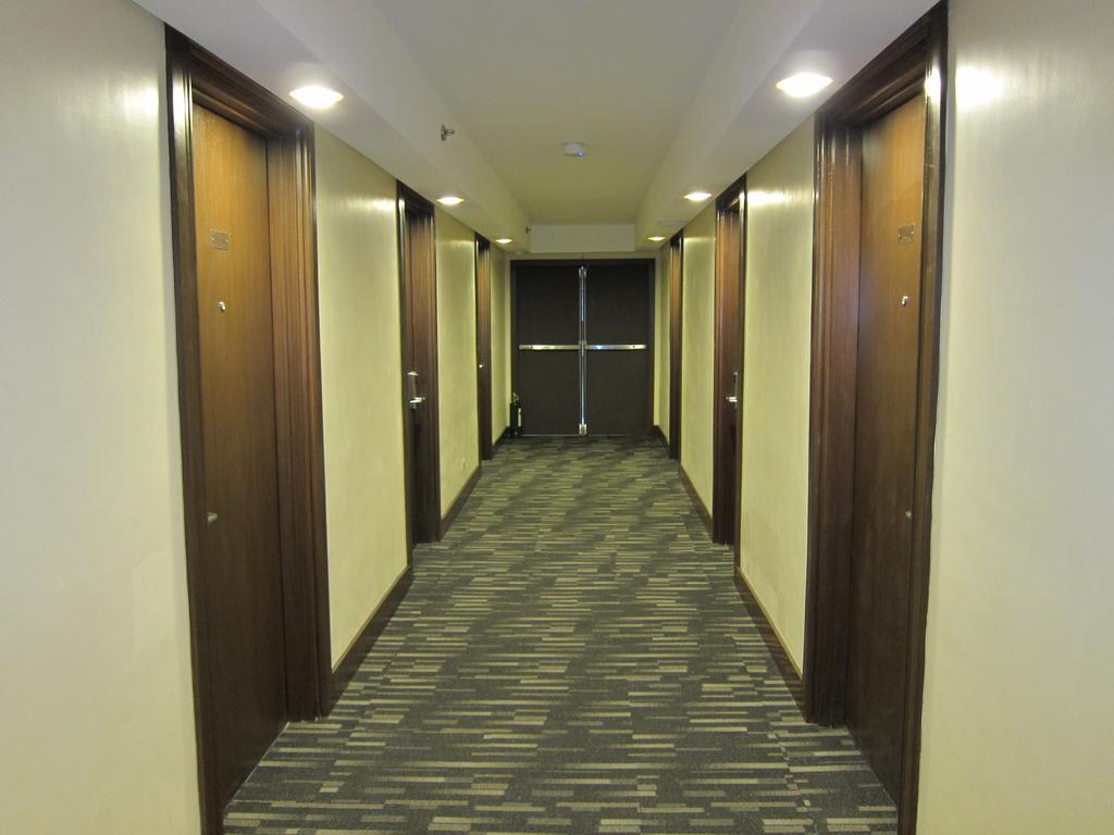 Hotel The Charter House Makati City Exterior foto