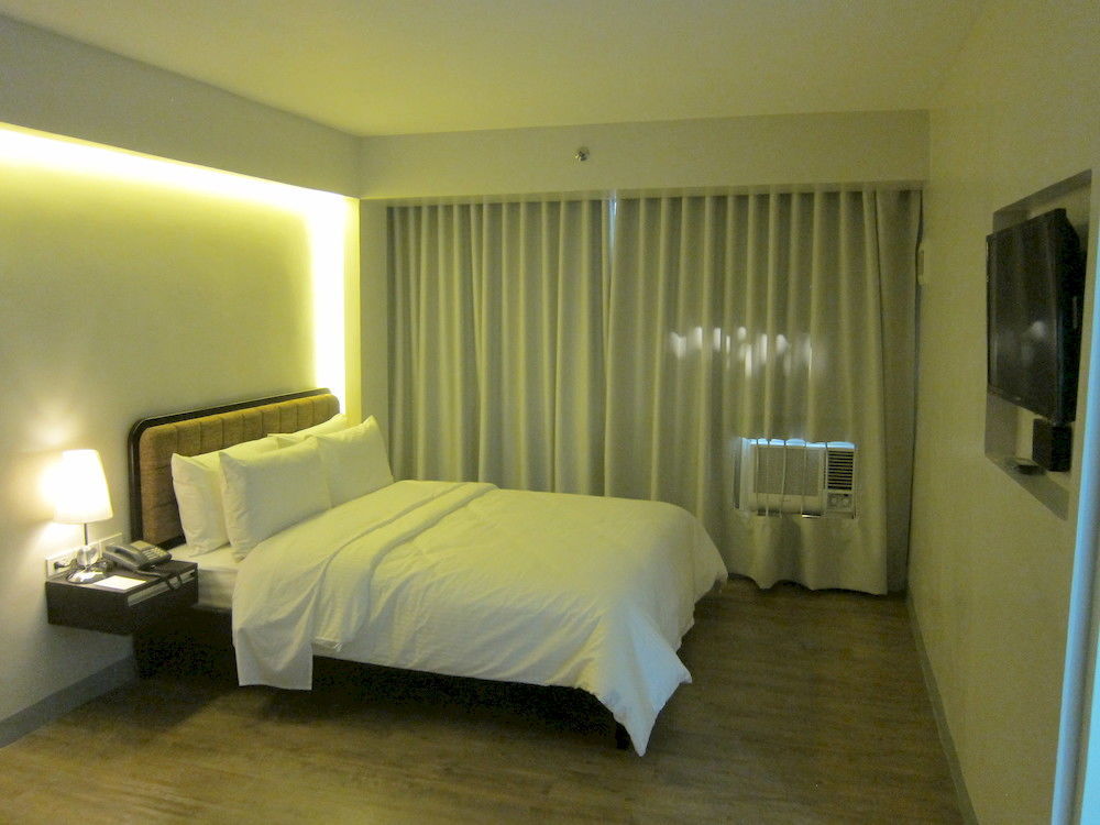 Hotel The Charter House Makati City Exterior foto